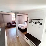 Apostel Πανσιόν