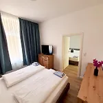 Πανσιόν Apostel 3*